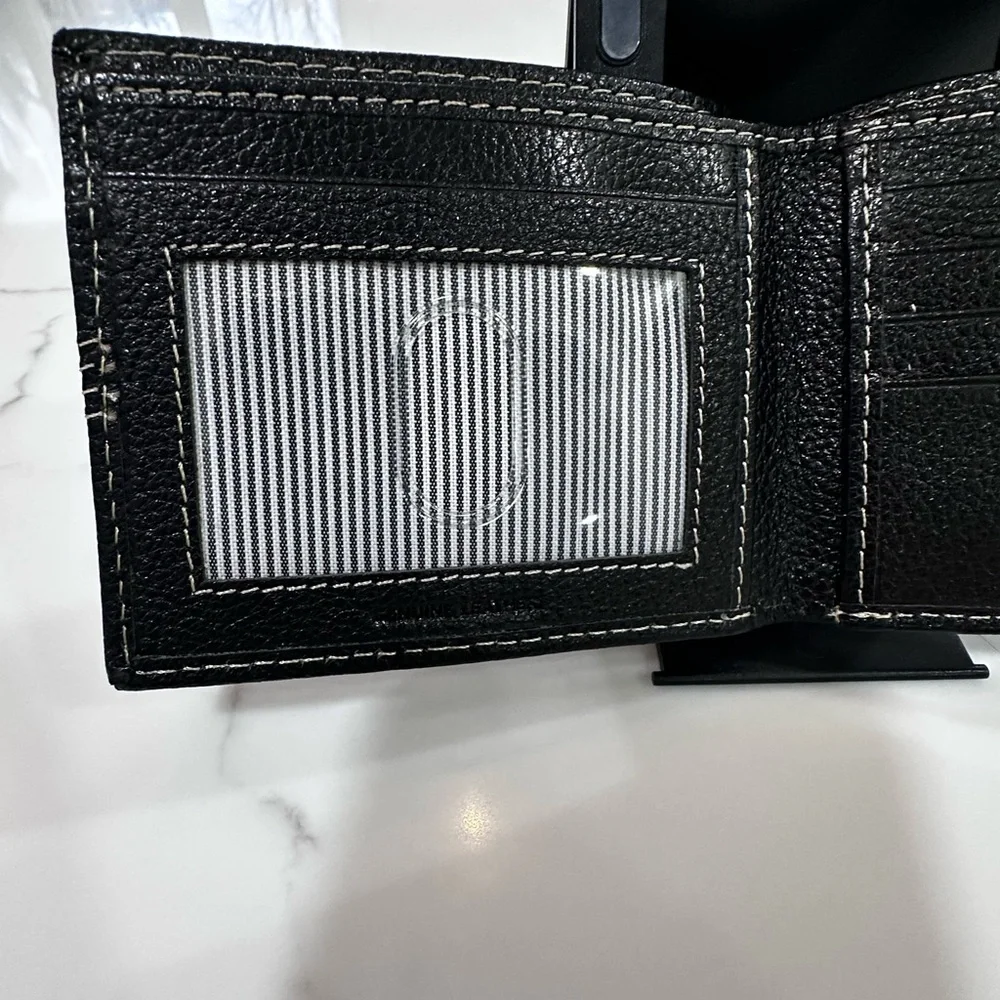 NWT Timberland Black Leather Card Holder